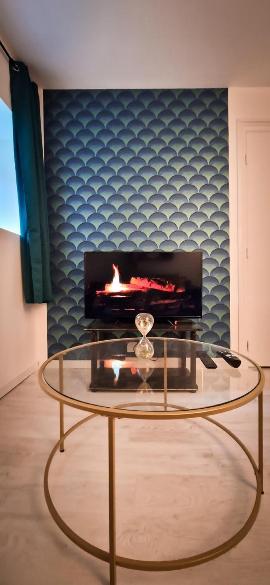 L'Art Deco 3 Etoiles Wifi, Netflix, Disney, Coeur De Bastide Villefranche-de-Rouergue Dış mekan fotoğraf